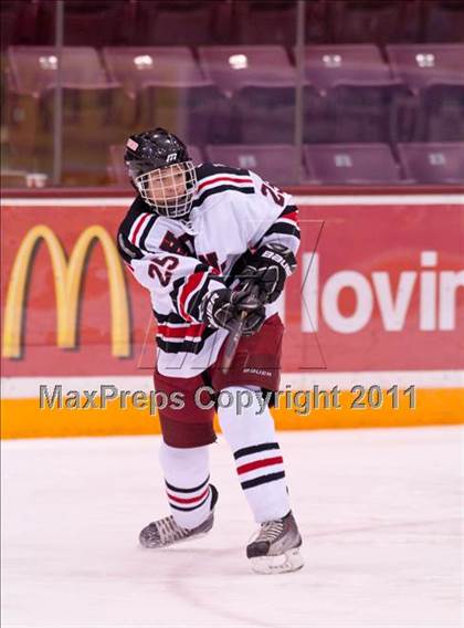 Thumbnail 2 in Duluth East vs Edina (Schwan Cup) photogallery.