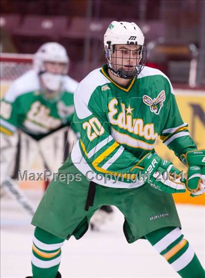 Thumbnail 3 in Duluth East vs Edina (Schwan Cup) photogallery.