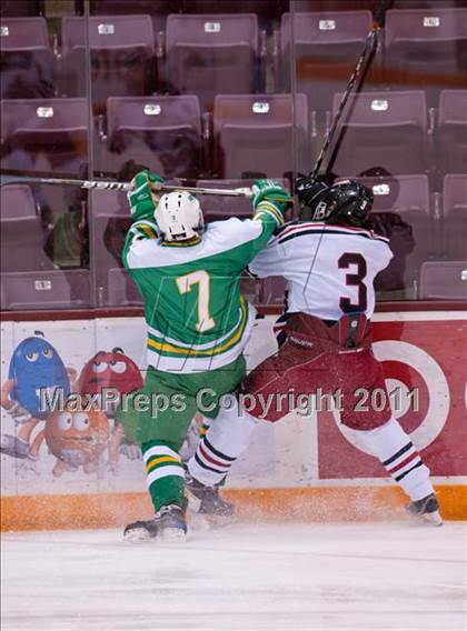 Thumbnail 2 in Duluth East vs Edina (Schwan Cup) photogallery.