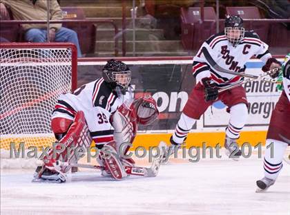 Thumbnail 2 in Duluth East vs Edina (Schwan Cup) photogallery.