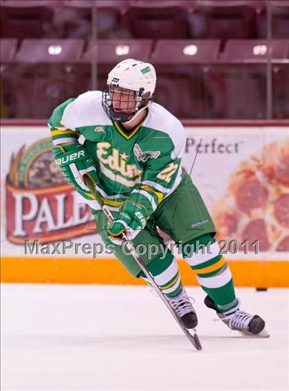 Thumbnail 3 in Duluth East vs Edina (Schwan Cup) photogallery.