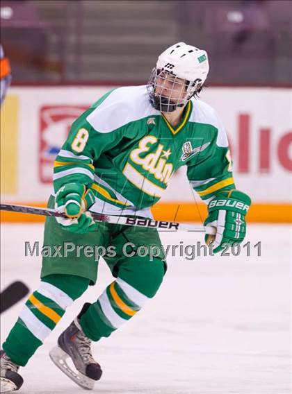 Thumbnail 3 in Duluth East vs Edina (Schwan Cup) photogallery.