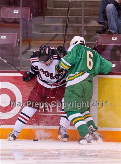 Thumbnail 3 in Duluth East vs Edina (Schwan Cup) photogallery.