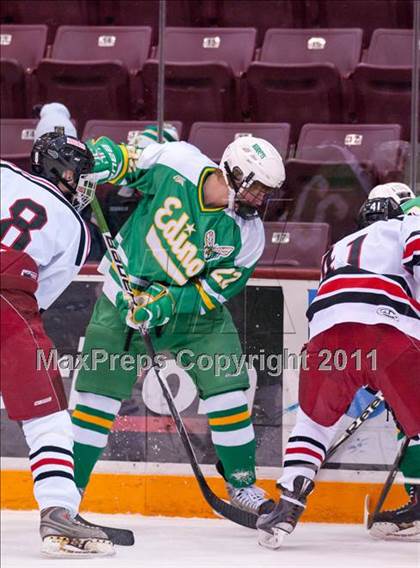 Thumbnail 3 in Duluth East vs Edina (Schwan Cup) photogallery.