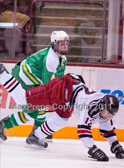 Thumbnail 2 in Duluth East vs Edina (Schwan Cup) photogallery.