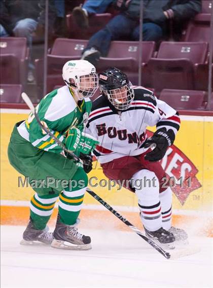 Thumbnail 3 in Duluth East vs Edina (Schwan Cup) photogallery.