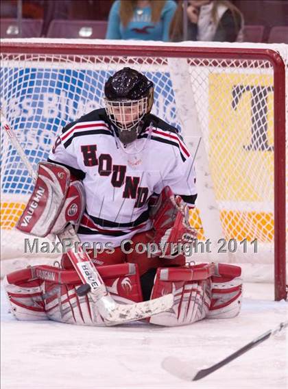 Thumbnail 3 in Duluth East vs Edina (Schwan Cup) photogallery.