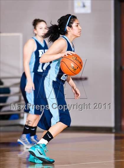 Thumbnail 2 in Alief Elsik vs North Shore (Region III 5A Final) photogallery.