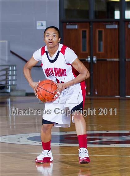 Thumbnail 3 in Alief Elsik vs North Shore (Region III 5A Final) photogallery.