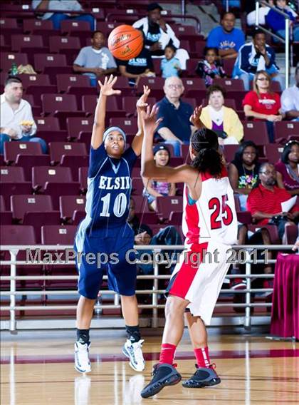 Thumbnail 2 in Alief Elsik vs North Shore (Region III 5A Final) photogallery.