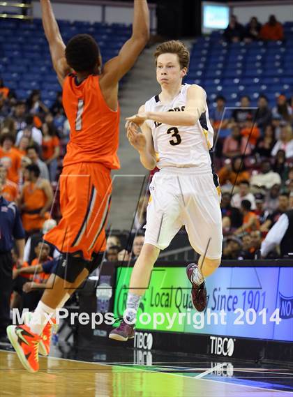 Thumbnail 2 in Cosumnes Oaks vs Del Oro (CIF SJS D2 Semifinal) photogallery.