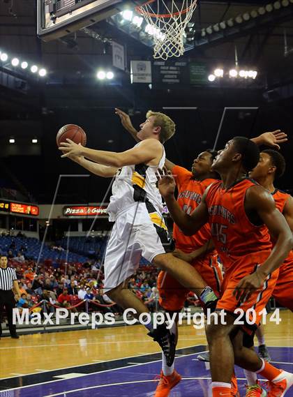 Thumbnail 3 in Cosumnes Oaks vs Del Oro (CIF SJS D2 Semifinal) photogallery.
