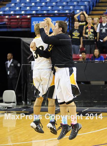 Thumbnail 3 in Cosumnes Oaks vs Del Oro (CIF SJS D2 Semifinal) photogallery.