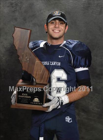 Thumbnail 2 in Sierra Canyon (CIF State Small Schools Awards) photogallery.