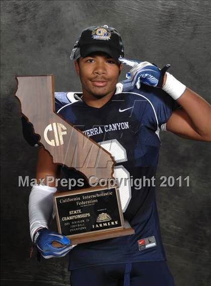 Thumbnail 1 in Sierra Canyon (CIF State Small Schools Awards) photogallery.