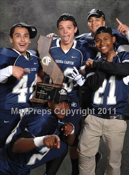 Thumbnail 2 in Sierra Canyon (CIF State Small Schools Awards) photogallery.