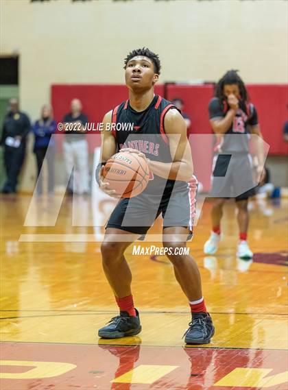 Thumbnail 3 in North Central vs. Cathedral (IHSAA 4A Sectional Rd 2) photogallery.
