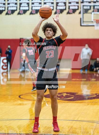 Thumbnail 3 in North Central vs. Cathedral (IHSAA 4A Sectional Rd 2) photogallery.