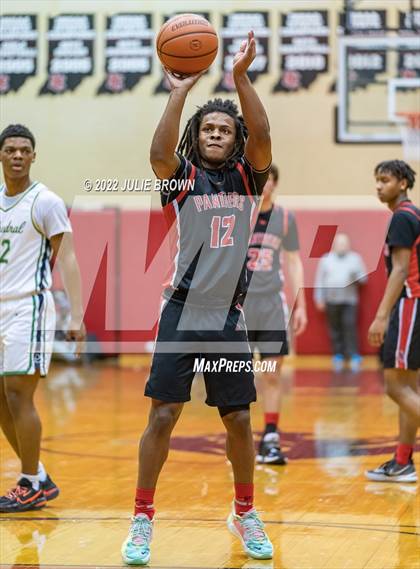 Thumbnail 3 in North Central vs. Cathedral (IHSAA 4A Sectional Rd 2) photogallery.