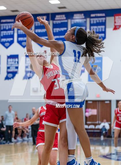 Thumbnail 3 in Center Grove @ Hamilton Southeastern photogallery.