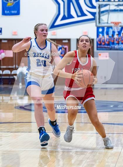 Thumbnail 2 in Center Grove @ Hamilton Southeastern photogallery.