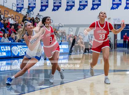 Thumbnail 3 in Center Grove @ Hamilton Southeastern photogallery.
