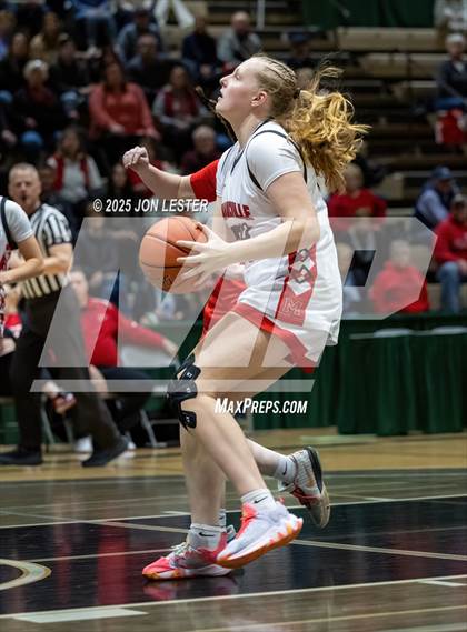 Thumbnail 3 in Tamarac vs. Mechanicville (NYSPHSAA Section 2 Class B Semi Finals) photogallery.