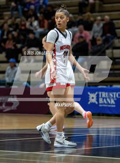Thumbnail 2 in Tamarac vs. Mechanicville (NYSPHSAA Section 2 Class B Semi Finals) photogallery.
