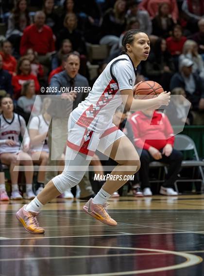 Thumbnail 3 in Tamarac vs. Mechanicville (NYSPHSAA Section 2 Class B Semi Finals) photogallery.
