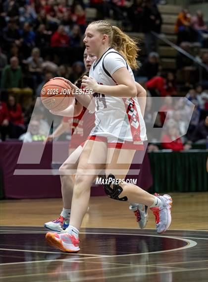 Thumbnail 1 in Tamarac vs. Mechanicville (NYSPHSAA Section 2 Class B Semi Finals) photogallery.