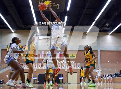 Thumbnail 2 in Wylie East vs. DeSoto (UIL 6A DII Area Playoff) photogallery.
