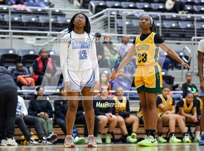 Thumbnail 2 in Wylie East vs. DeSoto (UIL 6A DII Area Playoff) photogallery.
