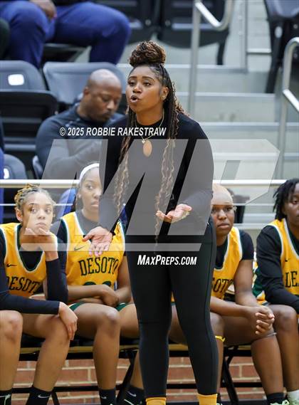 Thumbnail 3 in Wylie East vs. DeSoto (UIL 6A DII Area Playoff) photogallery.