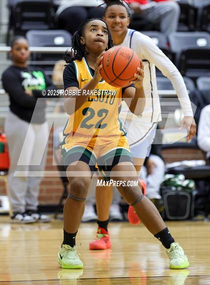 Thumbnail 2 in Wylie East vs. DeSoto (UIL 6A DII Area Playoff) photogallery.