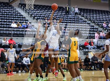 Thumbnail 1 in Wylie East vs. DeSoto (UIL 6A DII Area Playoff) photogallery.