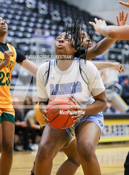 Thumbnail 2 in Wylie East vs. DeSoto (UIL 6A DII Area Playoff) photogallery.
