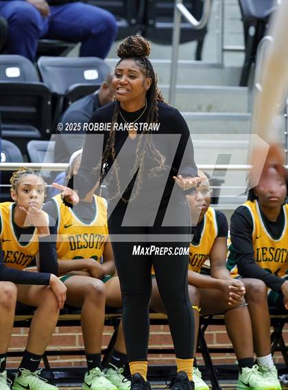 Thumbnail 1 in Wylie East vs. DeSoto (UIL 6A DII Area Playoff) photogallery.
