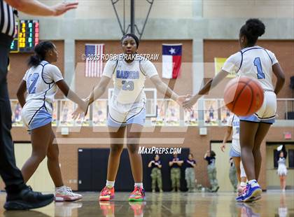 Thumbnail 3 in Wylie East vs. DeSoto (UIL 6A DII Area Playoff) photogallery.