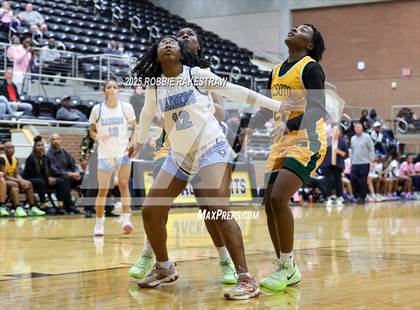 Thumbnail 3 in Wylie East vs. DeSoto (UIL 6A DII Area Playoff) photogallery.
