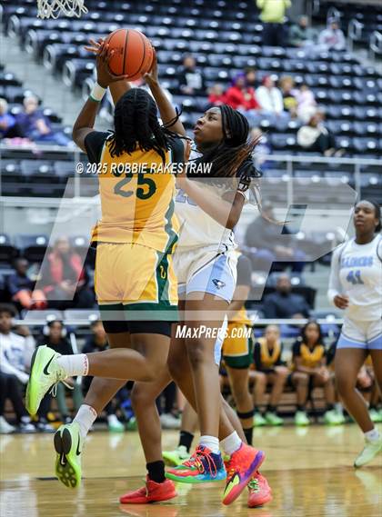 Thumbnail 3 in Wylie East vs. DeSoto (UIL 6A DII Area Playoff) photogallery.