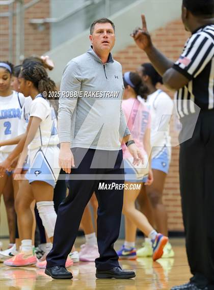 Thumbnail 3 in Wylie East vs. DeSoto (UIL 6A DII Area Playoff) photogallery.