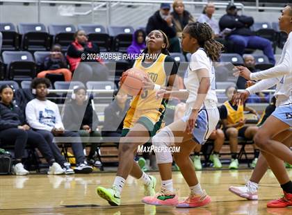 Thumbnail 1 in Wylie East vs. DeSoto (UIL 6A DII Area Playoff) photogallery.