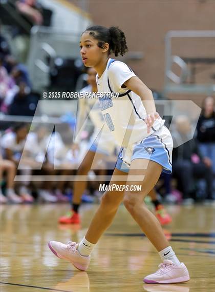Thumbnail 3 in Wylie East vs. DeSoto (UIL 6A DII Area Playoff) photogallery.