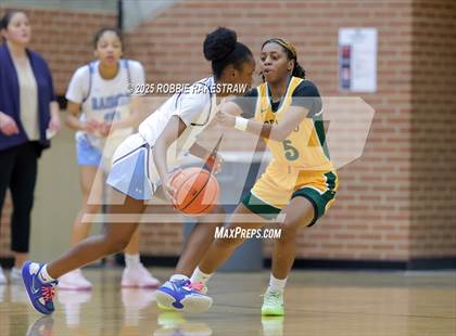Thumbnail 3 in Wylie East vs. DeSoto (UIL 6A DII Area Playoff) photogallery.