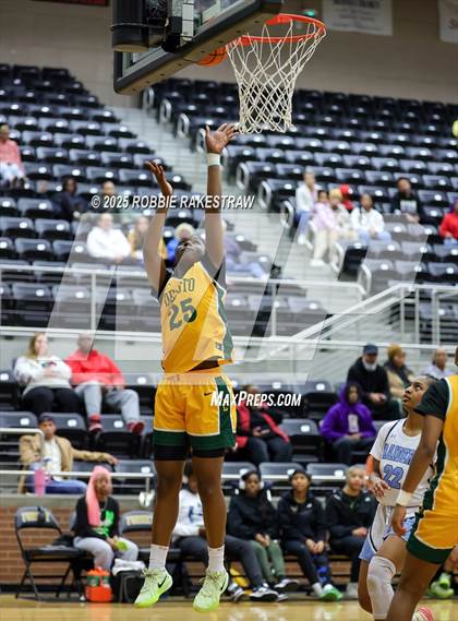 Thumbnail 2 in Wylie East vs. DeSoto (UIL 6A DII Area Playoff) photogallery.