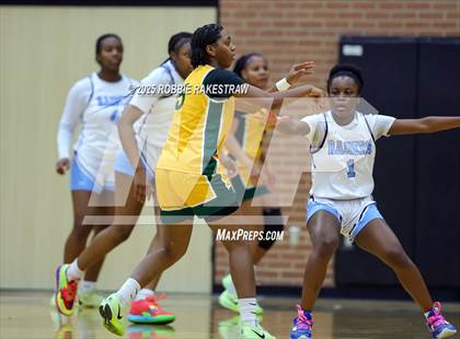 Thumbnail 3 in Wylie East vs. DeSoto (UIL 6A DII Area Playoff) photogallery.