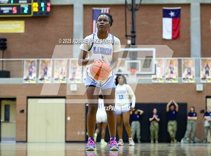 Thumbnail 1 in Wylie East vs. DeSoto (UIL 6A DII Area Playoff) photogallery.
