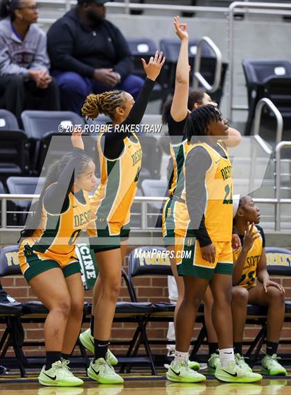 Thumbnail 2 in Wylie East vs. DeSoto (UIL 6A DII Area Playoff) photogallery.