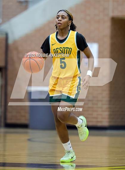 Thumbnail 2 in Wylie East vs. DeSoto (UIL 6A DII Area Playoff) photogallery.