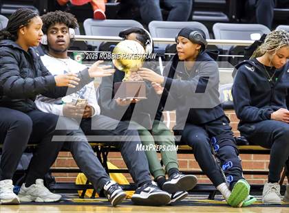 Thumbnail 1 in Wylie East vs. DeSoto (UIL 6A DII Area Playoff) photogallery.